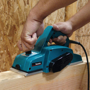 Cepillo eléctrico 4 3/8" 900w 16,000 rpm con Maletín Makita 1912B - Avotools